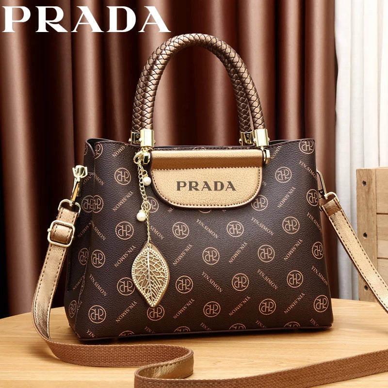 SAJÁT OLDALAM Új, divatos, nagy kapacitású Prada® válltáska