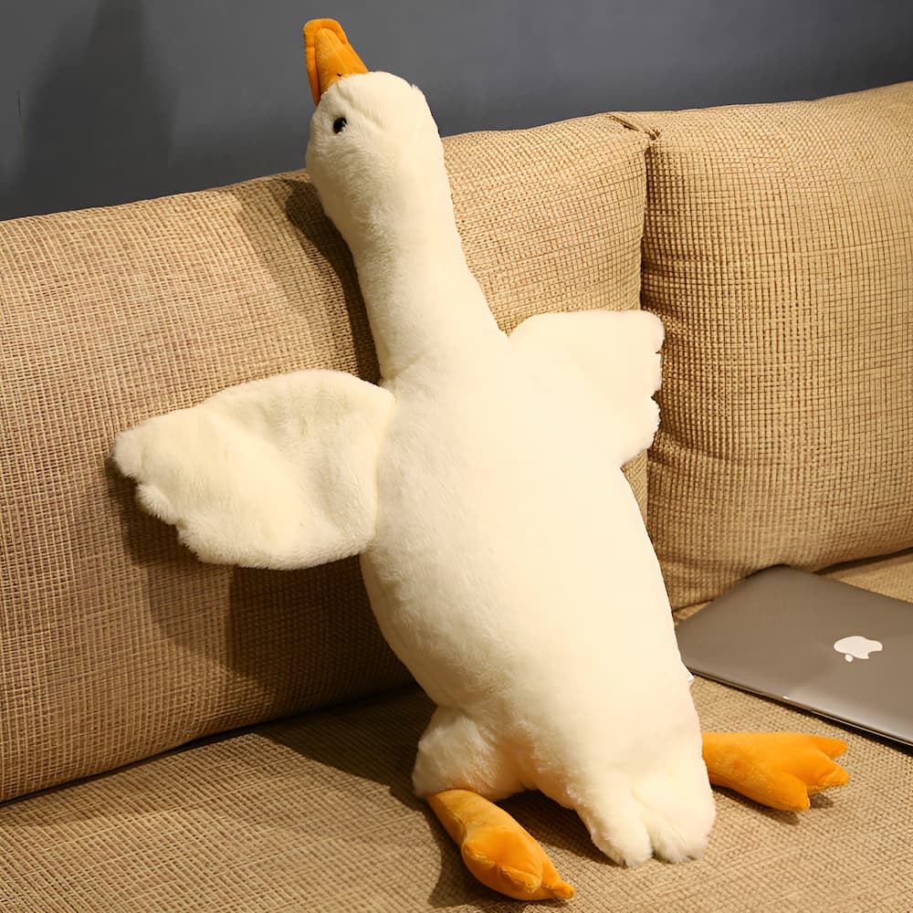 GLORIA THE GOOSE™