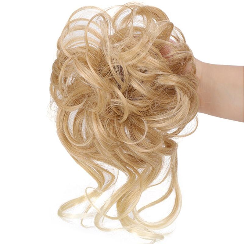 Scrunchie hosszabbítók rendetlen göndör kontyban